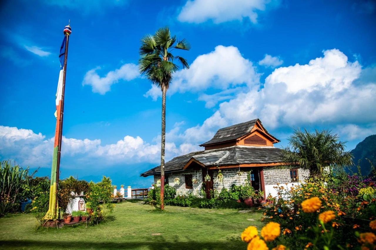 Club ES Deurali Resort Pokhara Exterior foto