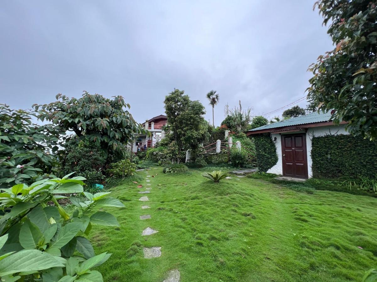 Club ES Deurali Resort Pokhara Exterior foto