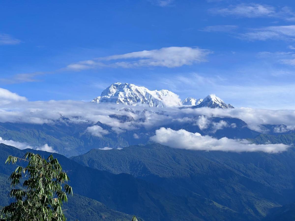 Club ES Deurali Resort Pokhara Exterior foto