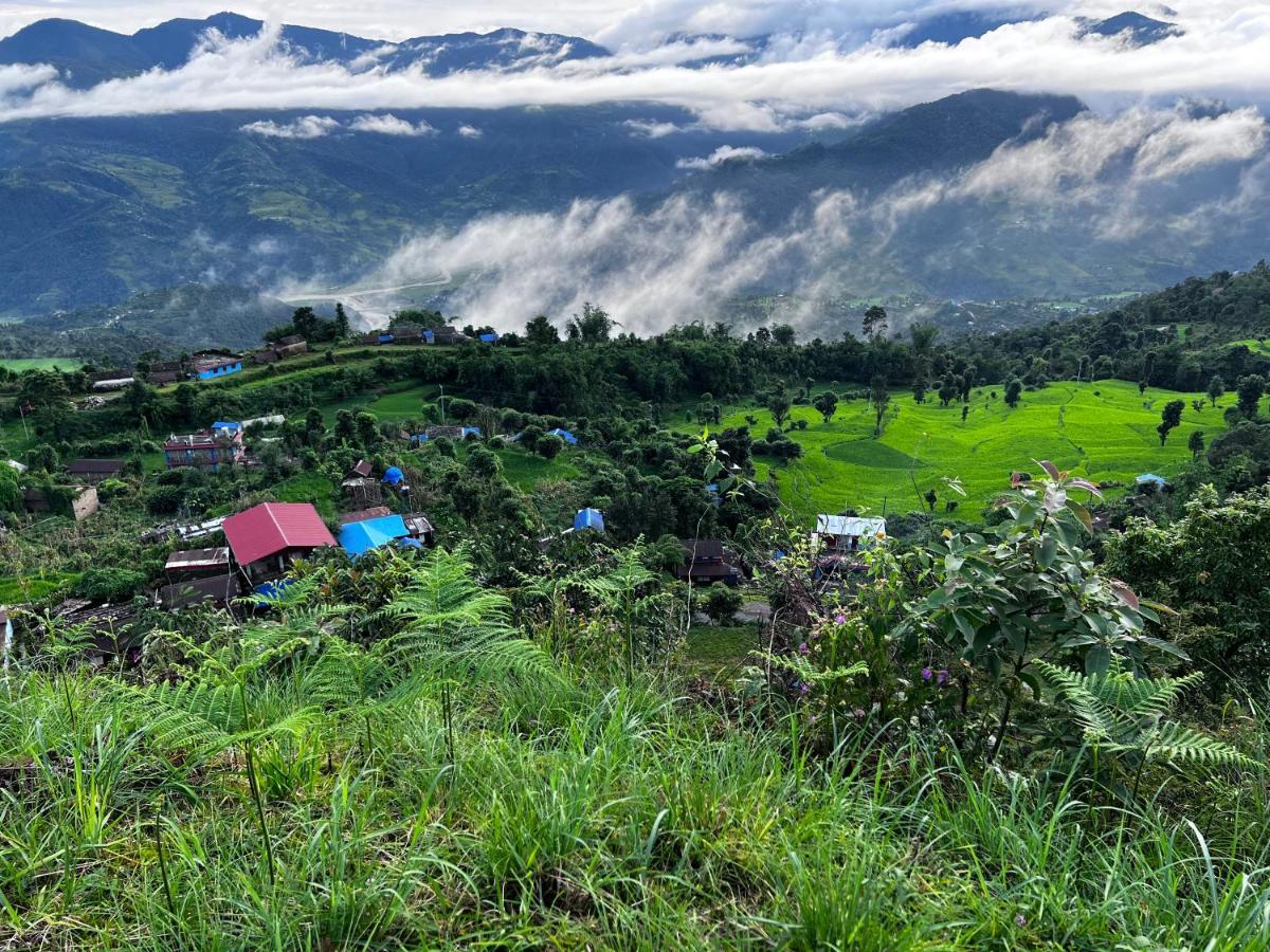 Club ES Deurali Resort Pokhara Exterior foto