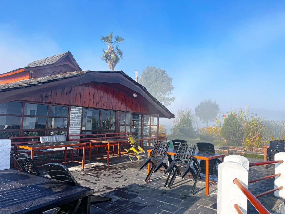 Club ES Deurali Resort Pokhara Exterior foto