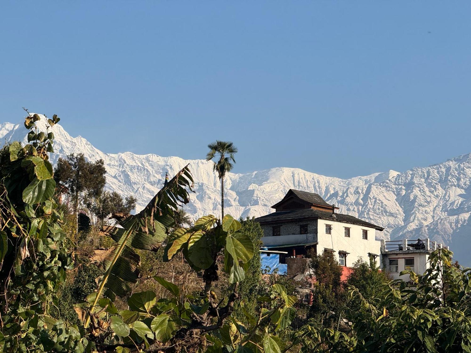 Club ES Deurali Resort Pokhara Exterior foto
