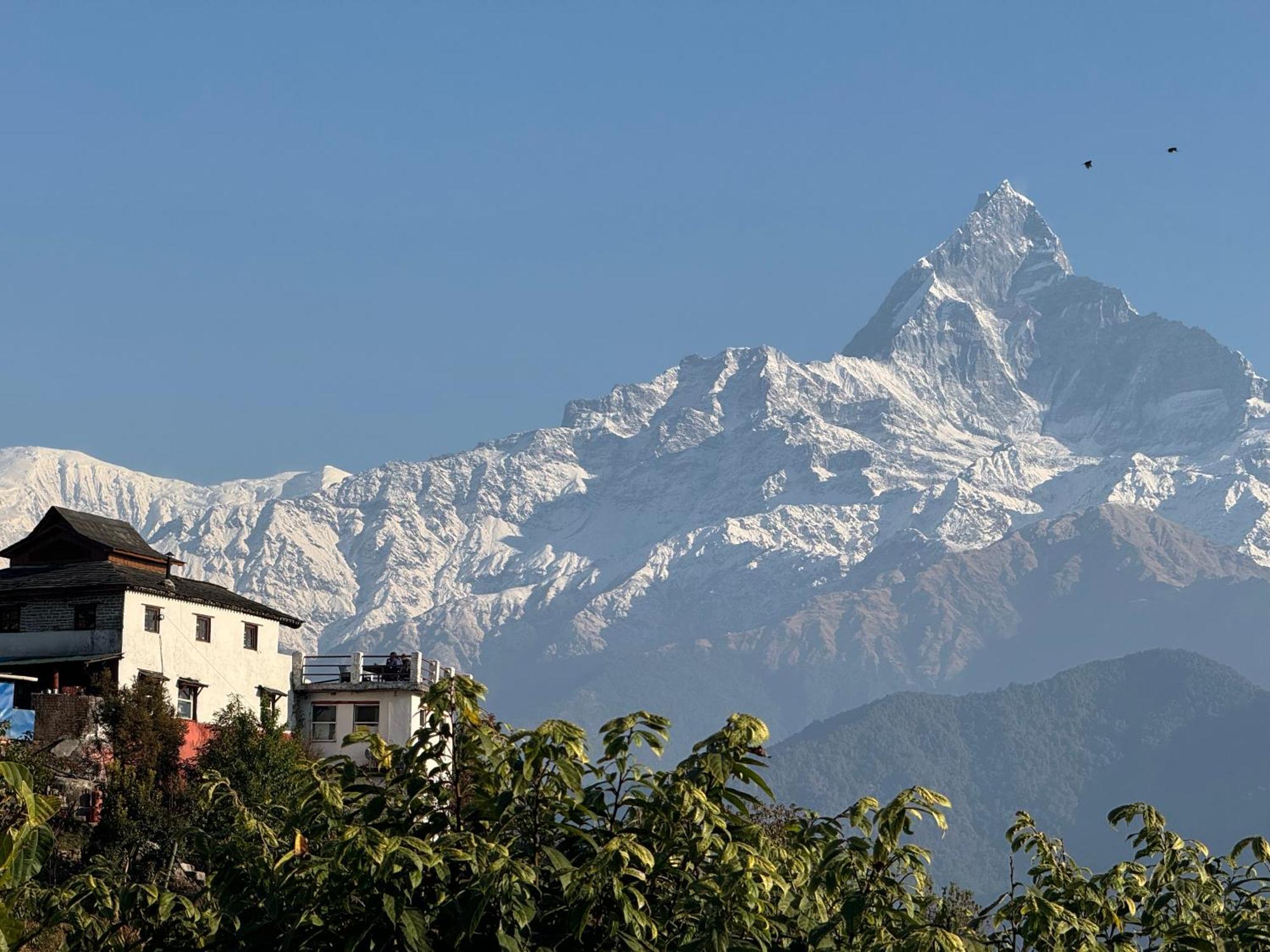 Club ES Deurali Resort Pokhara Exterior foto