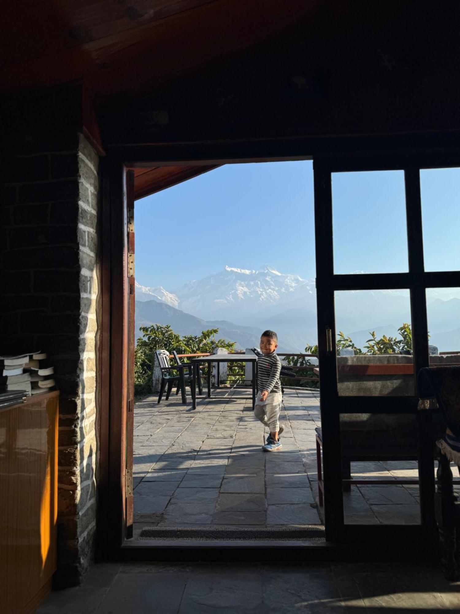 Club ES Deurali Resort Pokhara Exterior foto