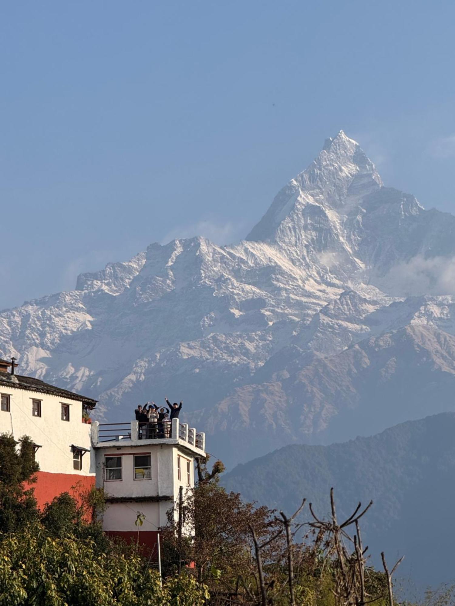 Club ES Deurali Resort Pokhara Exterior foto
